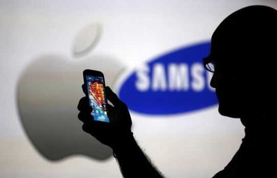 Apple ve Samsung akıllı hoparlör için karşı karşıya geldi
