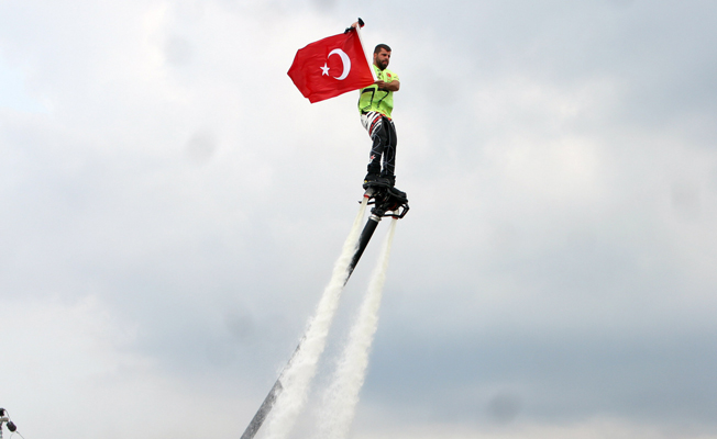 Uğur Piro, Dünya Flyboard Şampiyonası’nda Türkiye'yi temsil edecek