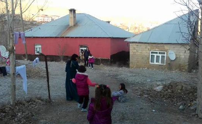 İran'daki deprem Türkiye'den de hissedildi
