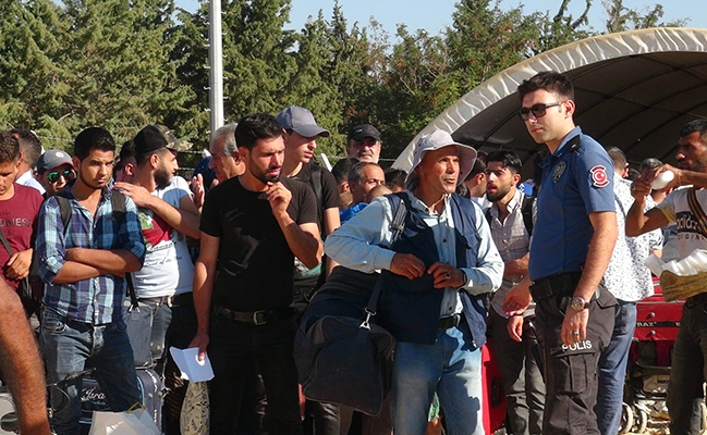 Bayram için ülkesine giden Suriyeli sayısı 27 bini aştı