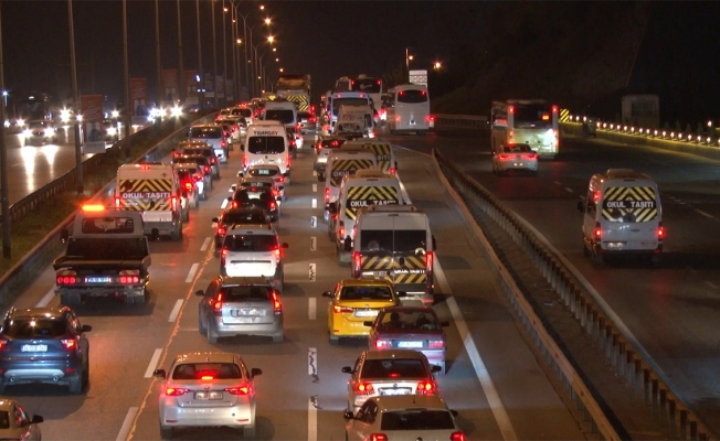 İstanbul’da haftanın ilk iş gününde trafik yoğunluğu