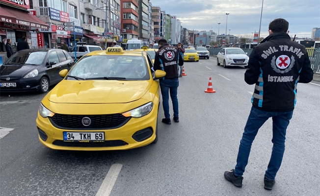 Kadıköy'de emniyet kemeri takmayan taksiciye ceza