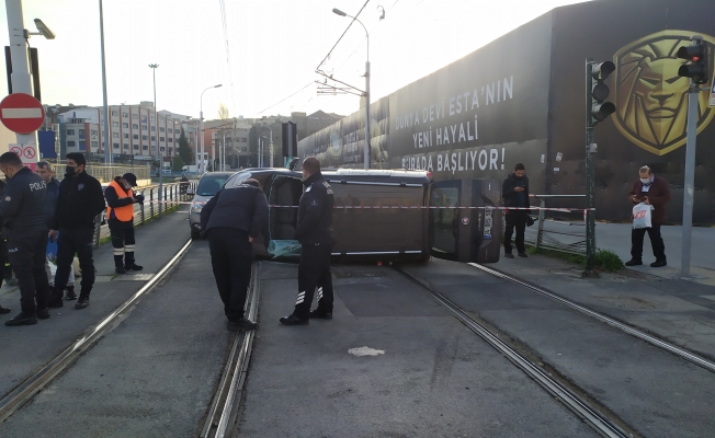 Güngören'da tramvay yolunda kaza