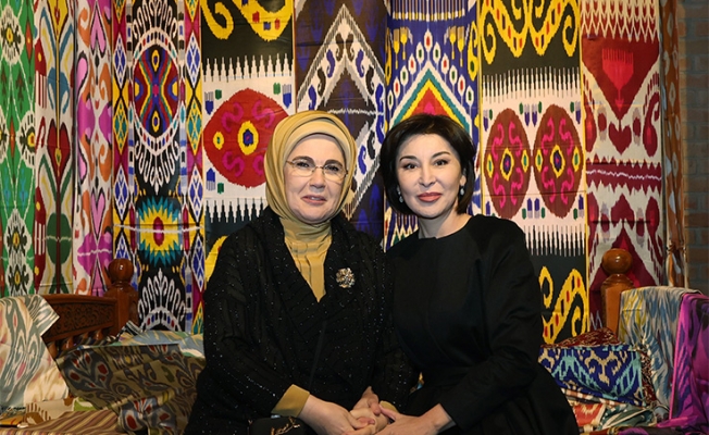 Emine Erdoğan, Taşkent’te el işi sanatları müzesini ziyaret etti