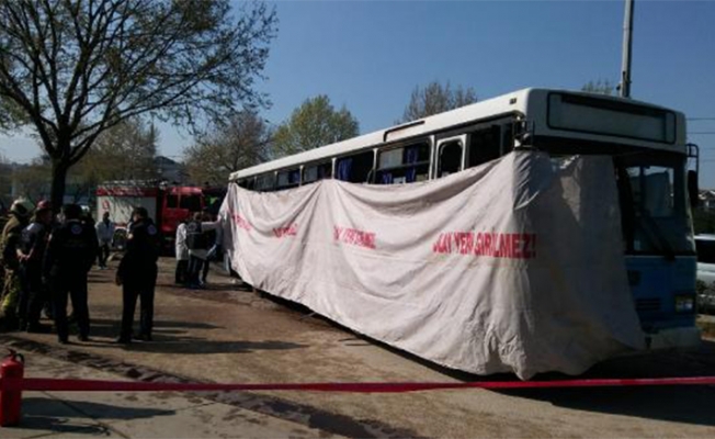 Bursa'da infaz koruma memurlarını taşıyan otobüse EYP'li saldırı