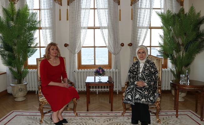 Emine Erdoğan, Bulgaristan Cumhurbaşkanı Rumen Radev'in eşi ile bir araya geldi