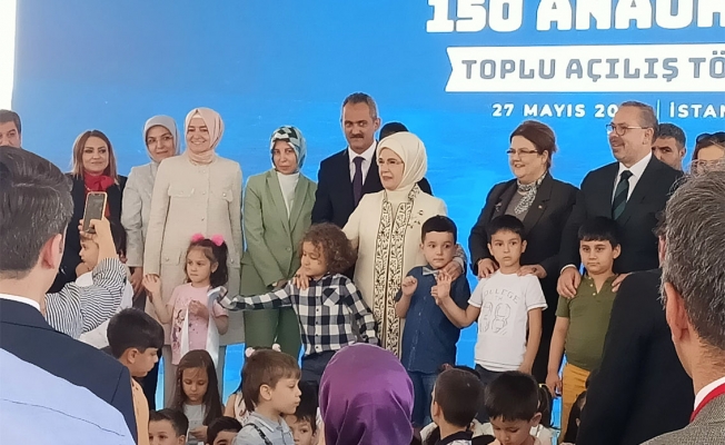 Emine Erdoğan, Avcılar’da 150 Anaokulu Açılışı Töreni’n katıldı