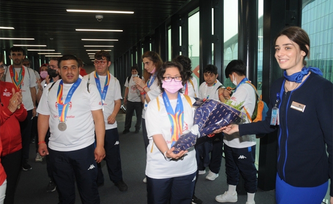 Özel sporcular 21 madalya ile Türkiye'ye döndü
