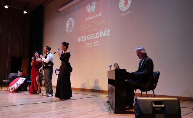 Uluslararası Üniversite Tiyatro Bölümleri Festivali Kartal'da başladı