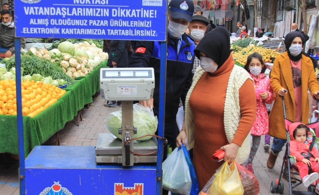 Zeytinburnu’nda pazarlarda sıkı denetim