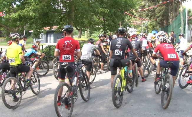 Beykoz'da sporcular, ‘Polonezköy Dostluk MTB Bisiklet Yarışı’nda ter döktü