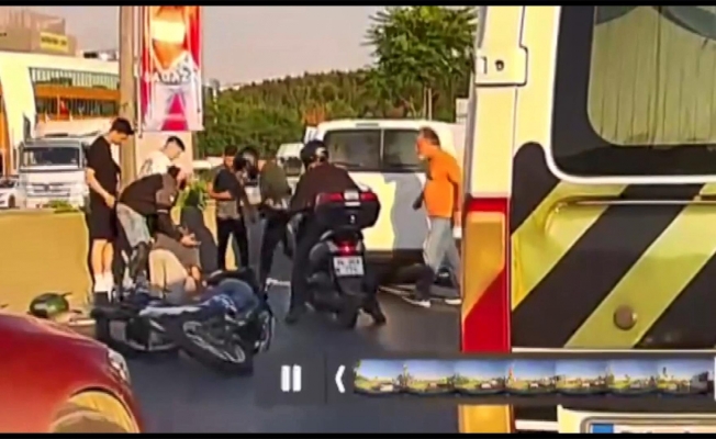 Kadıköy'deki motosiklet kazası kamerada