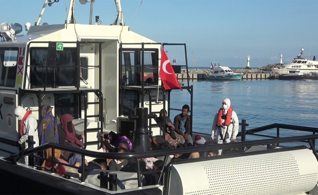 Şile açıklarındaki teknede 59 kaçak göçmen yakalandı 