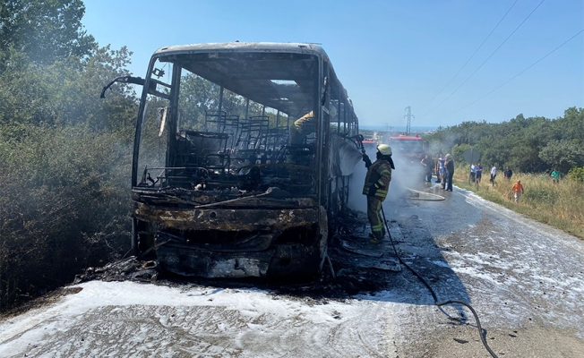 Silivri’de otobüs alev alev yandı
