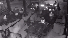 Kartal’da alkollü çift, otomobille kafeye dalıp çalışanlara saldırdı
