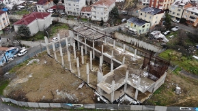 Çekmeköy’de itfaiye istasyonu inşaatı, hurdacıların istilasına uğradı