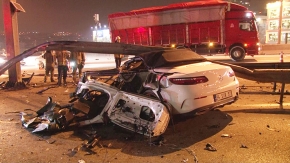 Kadıköy'de feci kaza