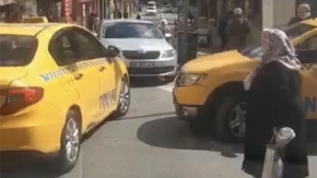 İstanbul’da yaşlı kadın taksiye binebilmek için yalvardı
