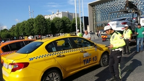 Taksim’de yapılan denetimde taksicilere ceza yağdı