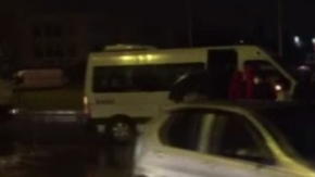Gaziosmanpaşa'da iki servis minibüsü çarpıştı